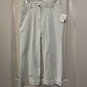 NWT “CHRISTOPHER & BANKS” KHAKI CAPRIS, STRETCH, SIZE 10, COOL COTTON/SPANDEX.